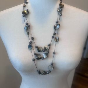 Blue/silver shell/glass necklace